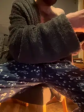BigDEZZZzz online show from December 2024 01:03:02 AM