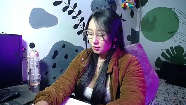Snapshot of Anny_Angelic chatting on June 2026 04:04:02 AM Anny Angelic online show from June 2026 04:04:02 AM