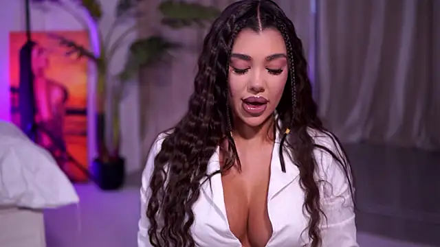 NatyDesiree online show from February 2026 07:56:01 PM