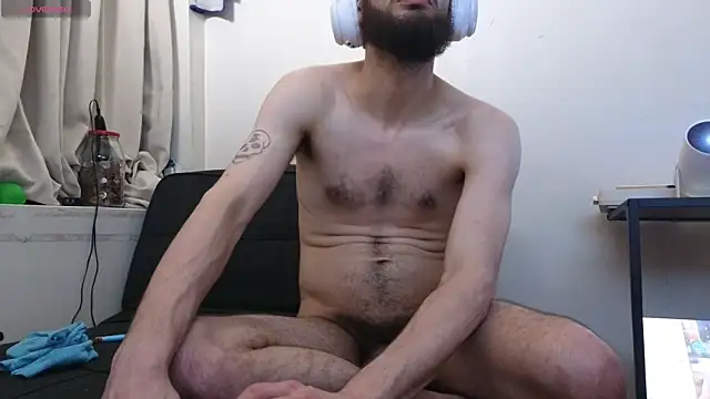 pantslesstraveler plt online show from December 2024 06:27:01 AM