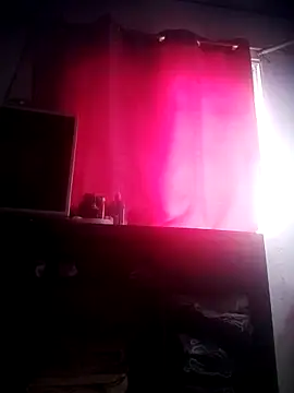 SaucyAffair0 online show from April 2026 01:01:01 PM