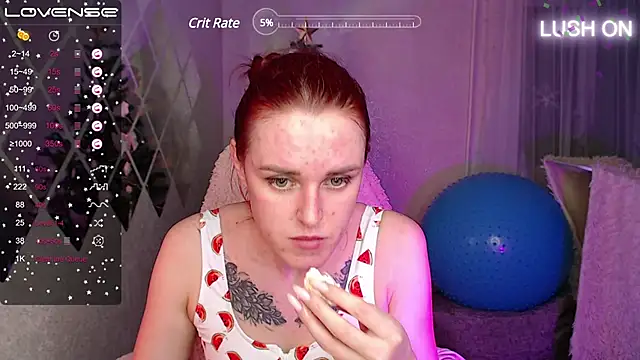 Snapshot of Bella__Swoon chatting on December 2024 02:49:02 PM Bella Swoon online show from December 2024 02:49:02 PM