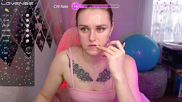 Snapshot of Bella__Swoon chatting on January 2025 08:39:01 AM Bella Swoon online show from January 2025 08:39:01 AM
