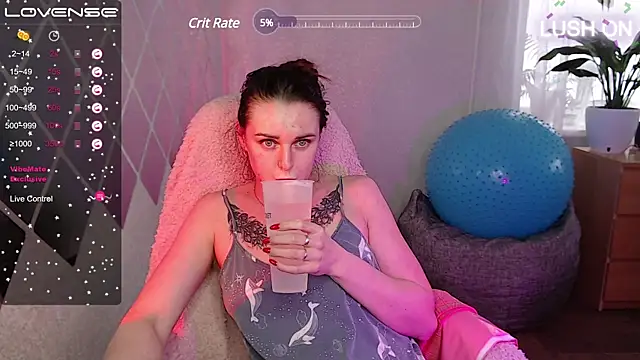 Snapshot of Bella__Swoon chatting on February 2025 10:48:02 AM Bella Swoon online show from February 2025 10:48:02 AM