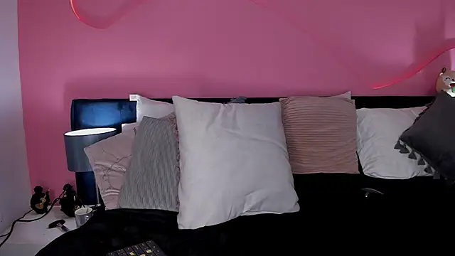 Snapshot of Alaia_Manson chatting on January 2025 05:51:02 PM Alaia Manson online show from January 2025 05:51:02 PM