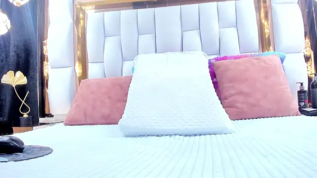 RileySweett online show from September 2025 11:47:02 AM