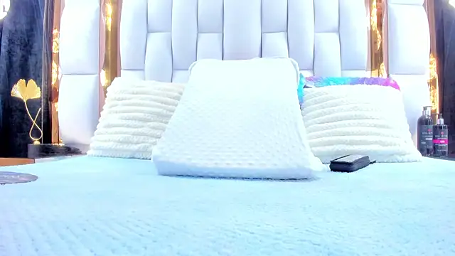 RileySweett online show from November 2025 11:32:01 AM