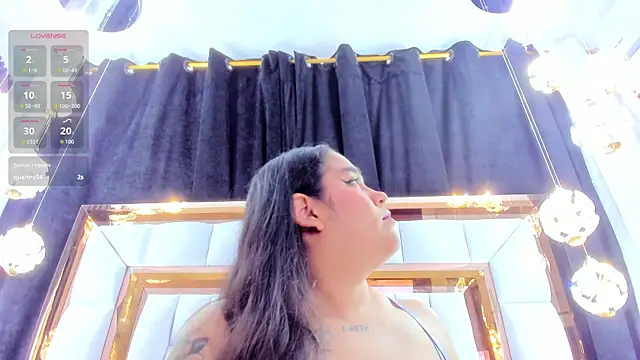 RileySweett online show from December 2025 11:52:02 AM