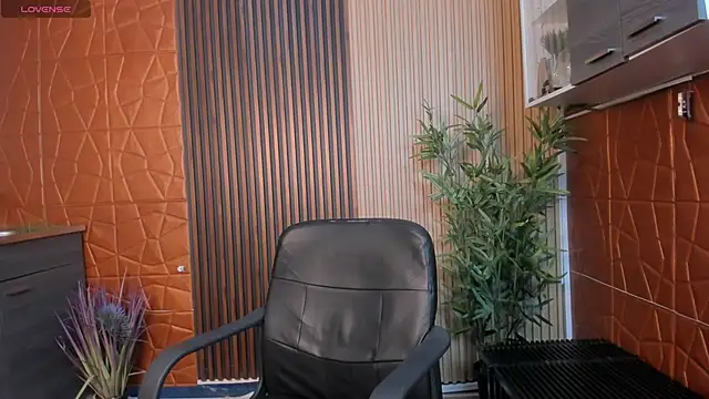Snapshot of paulina_sweett_ chatting on January 2025 11:05:02 AM paulina sweett online show from January 2025 11:05:02 AM