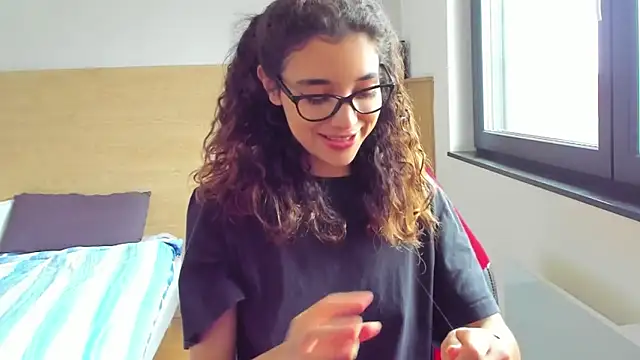 Snapshot of uniquerossie chatting on October 2025 10:36:02 AM uniquerossie online show from October 2025 10:36:02 AM