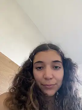 Snapshot of uniquerossie chatting on November 2025 10:14:02 AM uniquerossie online show from November 2025 10:14:02 AM