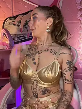 Chachou000 online show from February 2025 07:10:02 PM