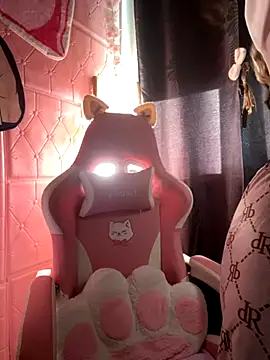 Chachou000 online show from October 2025 03:20:02 PM