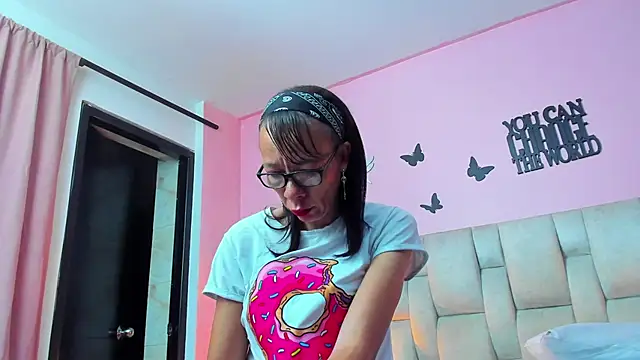 daniela xue online show from February 2025 02:44:02 AM