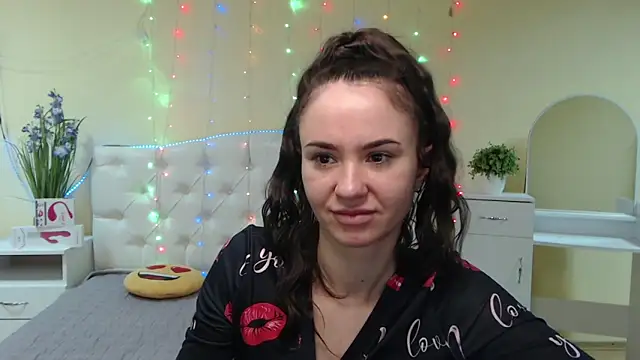 Snapshot of KaraCriegs chatting on January 2025 12:57:01 AM KaraCriegs online show from January 2025 12:57:01 AM