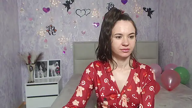 Snapshot of KaraCriegs chatting on January 2025 01:33:01 AM KaraCriegs online show from January 2025 01:33:01 AM
