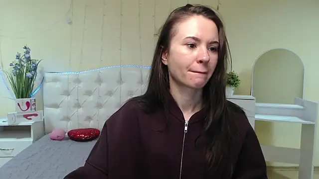 Snapshot of KaraCriegs chatting on February 2025 07:07:01 PM KaraCriegs online show from February 2025 07:07:01 PM