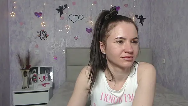 Snapshot of KaraCriegs chatting on February 2025 01:02:02 AM KaraCriegs online show from February 2025 01:02:02 AM