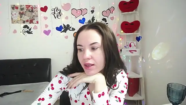 Snapshot of KaraCriegs chatting on February 2025 12:54:02 AM KaraCriegs online show from February 2025 12:54:02 AM