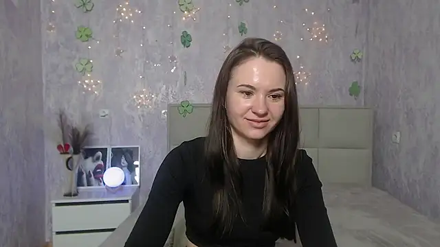 Snapshot of KaraCriegs chatting on March 2025 12:25:02 AM KaraCriegs online show from March 2025 12:25:02 AM