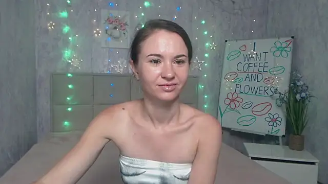 Snapshot of KaraCriegs chatting on September 2025 05:15:02 PM KaraCriegs online show from September 2025 05:15:02 PM