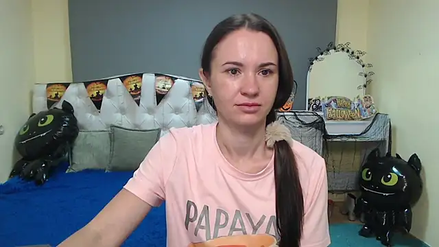 KaraCriegs online show from October 2025 06:09:01 PM