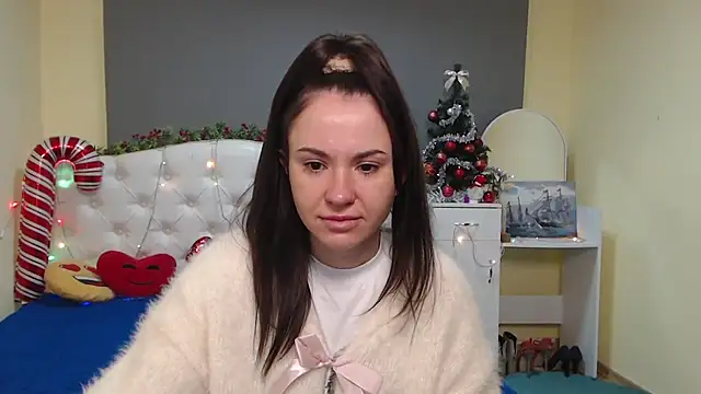 KaraCriegs online show from December 2025 06:59:01 PM