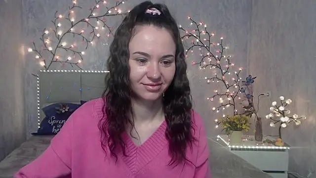 KaraCriegs online show from April 2026 06:10:01 PM