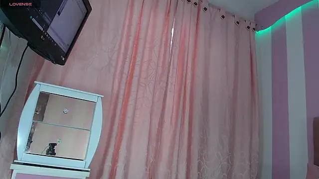 zaleya mateus online show from September 2025 01:00:01 PM