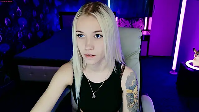 ShhhO O online show from November 2025 11:10:01 AM