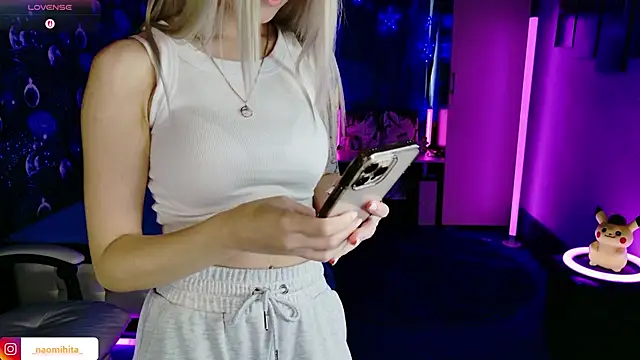 Snapshot of ShhhO_O chatting on June 2026 10:07:01 AM ShhhO O online show from June 2026 10:07:01 AM