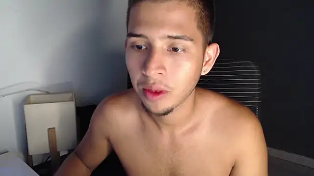 Snapshot of harold_18_ chatting on May 2026 05:51:01 PM harold 18 online show from May 2026 05:51:01 PM