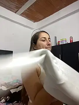 Snapshot of Iris_love18 chatting on February 2025 12:57:02 PM Iris love18 online show from February 2025 12:57:02 PM