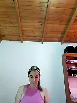 Iris love18 online show from February 2026 03:37:02 PM