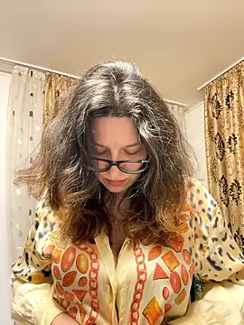 NadiraNoor online show from March 2026 11:01:01 PM