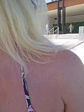 Ina HotX online show from May 2026 09:29:02 AM