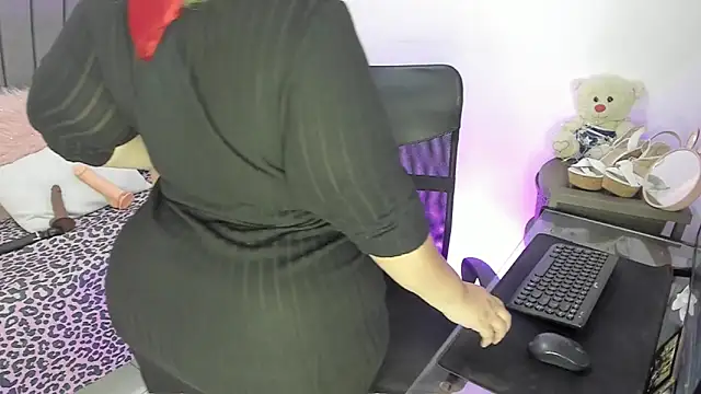 shannonbbw online show from December 2025 08:26:01 PM