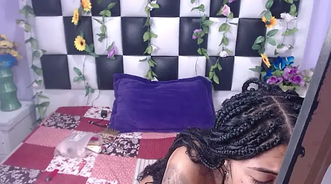 arianaa tompsoon online show from December 2024 02:59:02 AM