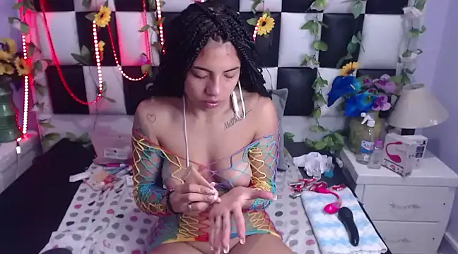 arianaa tompsoon online show from December 2024 02:52:02 AM