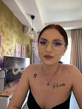 Snapshot of AvaGianna chatting on March 2025 09:51:02 AM AvaGianna online show from March 2025 09:51:02 AM