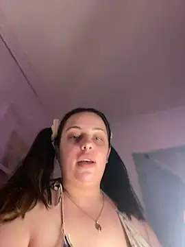 Snapshot of milkyhonybaby chatting on February 2025 07:48:01 AM milkyhonybaby online show from February 2025 07:48:01 AM