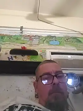 samnmike online show from April 2026 09:57:02 AM