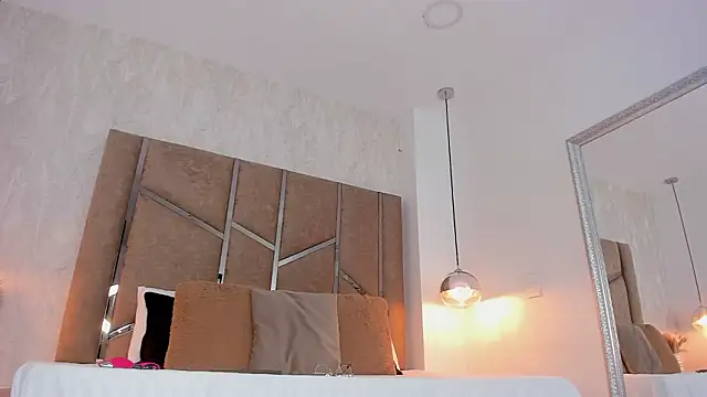 Snapshot of Martinaa_Jones_ chatting on March 2026 12:34:01 PM Martinaa Jones online show from March 2026 12:34:01 PM