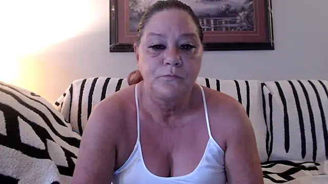 LexxiLeeds online show from May 2026 10:43:02 AM