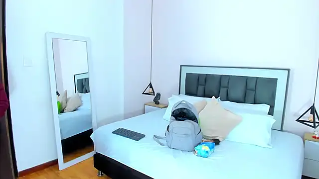 victoria cooper3 online show from November 2025 09:19:02 AM