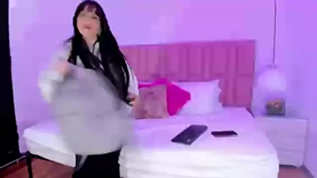 victoria cooper3 online show from January 2026 12:07:02 PM