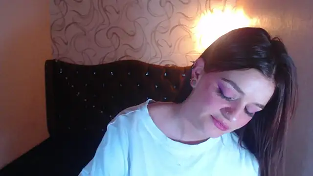 LiaHarryis online show from February 2025 06:32:02 PM