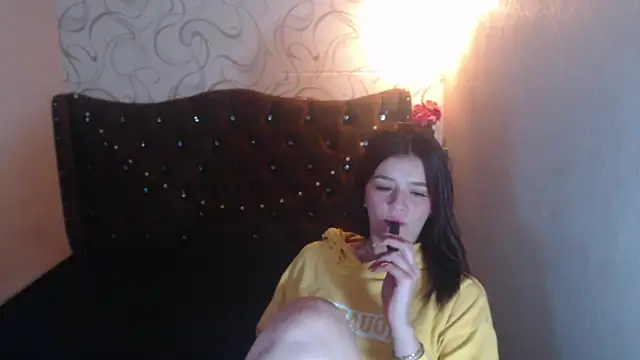 LiaHarryis online show from March 2025 06:44:01 AM