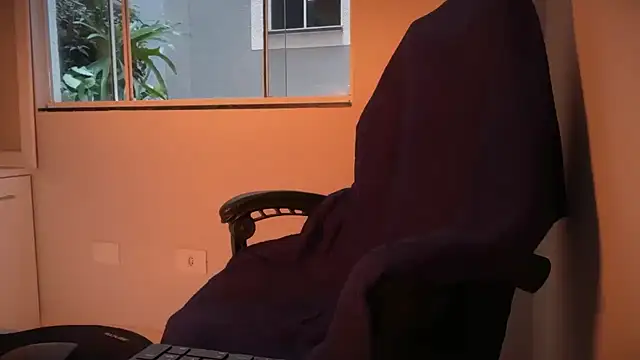 Smoker Ginger online show from July 2026 07:41:02 PM