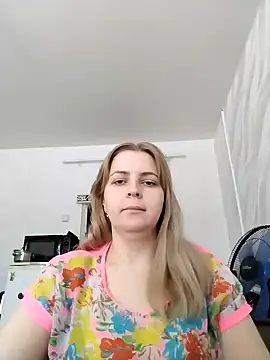 Lady nice cat online show from January 2025 06:22:02 AM